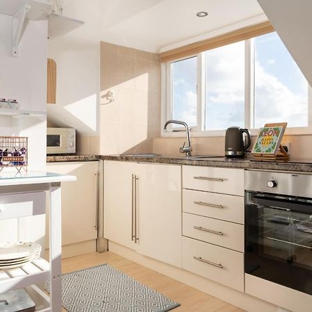 Stunning Views Over Mounts Bay With Balcony Penzance Exterior foto